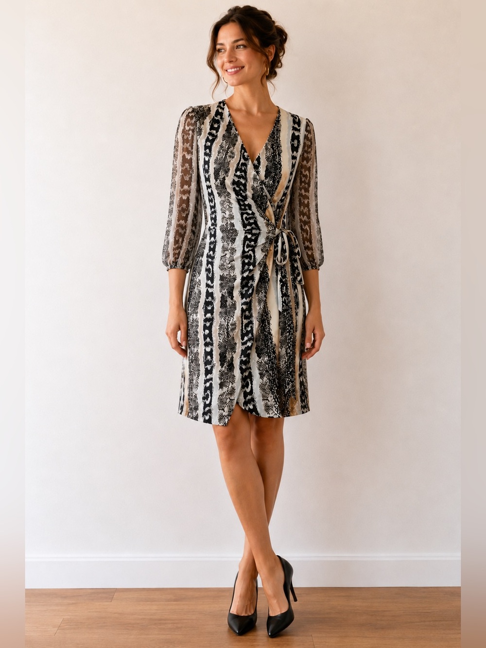 Diane von Furstenberg Sigourney Snake Print Silk Short Wrap Dress Size 2